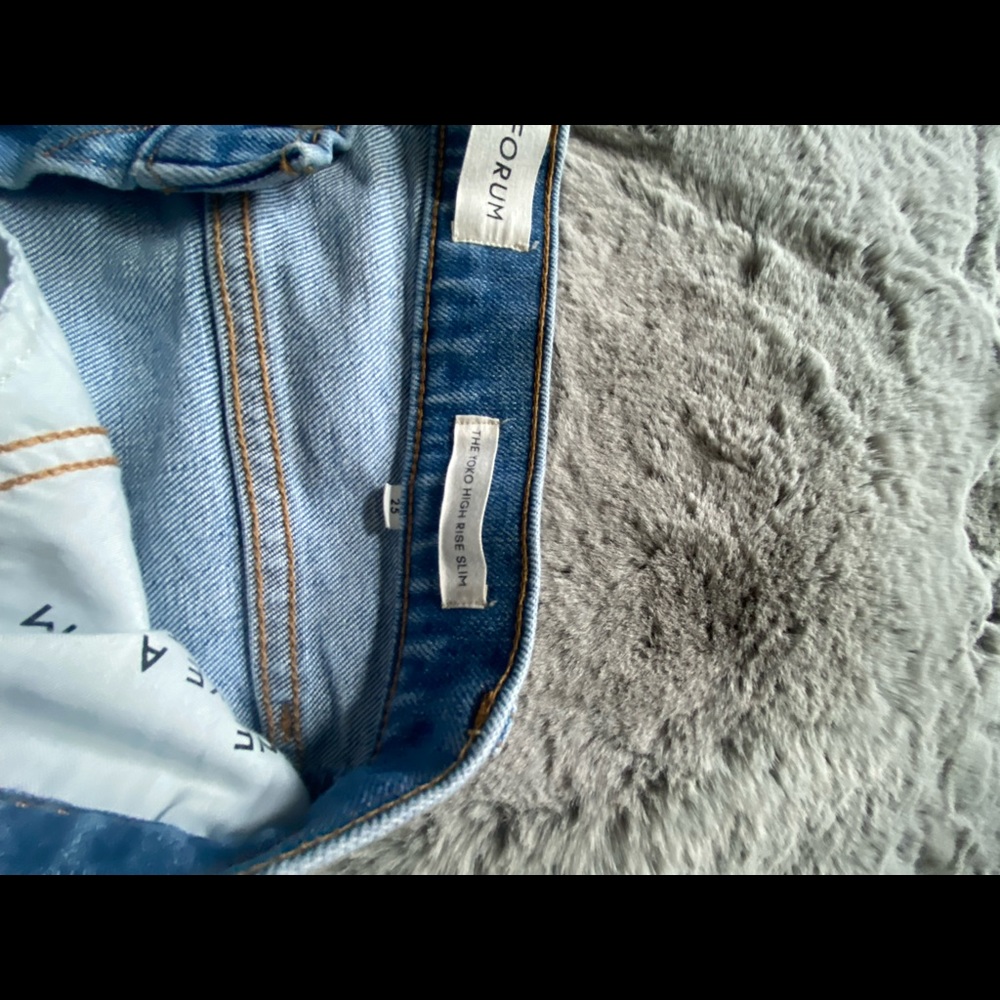 Denim Forum Yoko High Rise - Picture 2 of 4